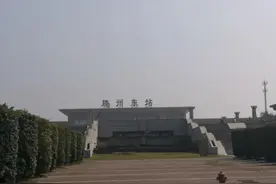 滕州东站一个在衰落的高铁站图片