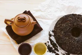 普洱口粮茶什么价位比较合适？二三十元一饼的普洱茶，能喝吗？图片