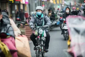代驾司机变身跑腿小哥，滴滴在郑州等21个城市上线跑腿服务图片