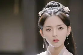 从杨超越看爱豆现状：演戏是把“双刃剑”，成败在一部戏之间图片