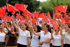 生命河：三个自信、三个底气，告诉你，看苍茫大地，谁主沉浮图片
