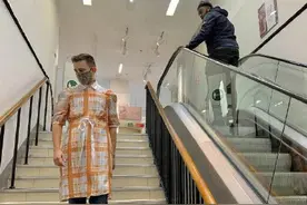 男人也有裙子了？GUCCI卖男士连衣裙，14800一条没人穿图片