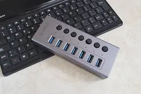 充电传输两不误！ORICO奥睿科7口USB3.0集线器图片