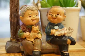 双语美文：像奶奶那样去爱图片