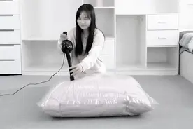 真正的压缩袋来了：不用吸只用压，8秒轻松排气，衣柜立刻大1倍图片