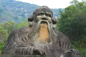 泉州宋代“老子天下第一”石雕，全国最大，为啥没眼珠？图片