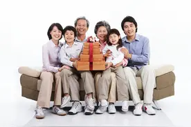 一个家庭的幸福感，往往不在于金钱的多寡，而在于以下三点图片