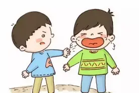 孩子咬人、打人为哪般？感官敏感期到了，请帮助孩子了解世界图片