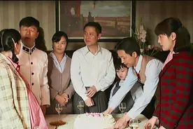 《父母爱情》里安泰究竟有几个孩子？关晓彤的“突降”已说明一切图片