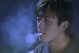 男孩撩你却不追你？拜托或许他没那么喜欢你图片