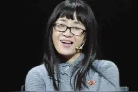 余秀华写给冯小刚的情诗，形式独出心裁，语言高度简洁，佩服图片