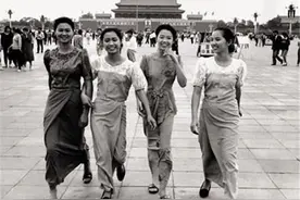 老照片：天安门广场改造前模样，布局错落有致，如今再也见不到了图片
