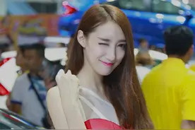 这个女生太调皮，媚眼让人酥麻 此景只应天上有,落入人间为仙境图片