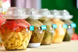 天府旅游美食·舌尖上的非遗 | 什锦泡菜：一家一样，一坛一味图片