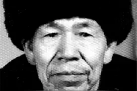 104岁老人逝世，子女为其整理遗物时，才知道父亲的真正身份图片