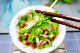 夏天，这道“老虎菜”记得吃，成本3块钱，低脂低卡，好吃不长胖图片