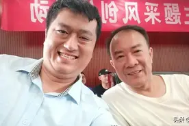 公式相声境遇不佳，李宏烨事业发展还不如徒弟宋启瑜，趁早改行吧图片
