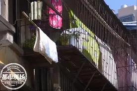 女子在家洗完澡，随后竟没知觉了，丈夫也不对劲了图片