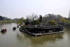 30年前县级泰州市已拥有春兰等一大批规模很大的机械骨干企业图片