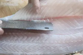 60岁老厨师教的鱼丸做法，不剁馅不绞肉，Q弹爽口，在家一样能做图片