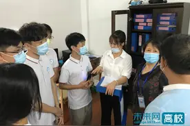 广州市白云工商技师学院开展食堂开放日活动，让师生感受“舌尖上的安全”图片