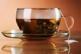 少喝隔夜茶图片