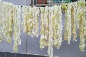 北方巧媳妇，能把白萝卜变成布条悬挂起来，你知道怎么做到的吗？图片