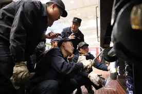 七天出库一辆“新车”！记者探访贵阳车辆段铁路客车段修基地！图片