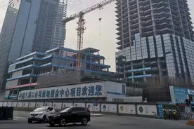 济南这类写字楼最吃香——租户看重"二次服务" 有商业业态加持图片