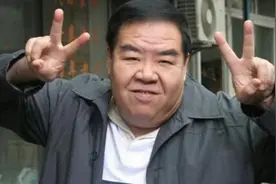 一朝富贵一朝穷！三届影帝被传死讯，欠债千万窝在贫民窟图片