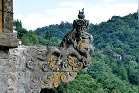 武当山上的“夺命”香炉，百年来殉命者不计其数，现在稍有改动图片