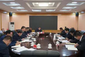 呼和浩特市委常委 纪委书记 监委代主任崔振武深入和林格尔县调研督导图片