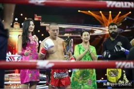 中印武林风“总裁之战”中国高海洋获胜图片