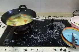 网购抽油烟机半年内竟爆炸2次！618网购烟机灶具你还这么随意吗？图片