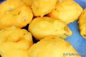 早餐不用出去买，一碗面粉加2鸡蛋，营养丰富味道好，2分钟出锅图片