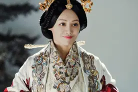 宁静称张雨绮散发着肉香，调侃她香水味太浓，也是很幽默可爱了图片