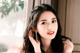 “引发直男齐声尖叫”的陈钰琪的离奇速成史图片