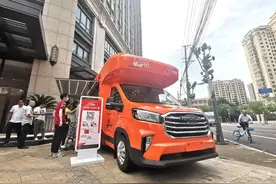 第一辆“光明早餐车”营业了，这些地方即将投放！图片