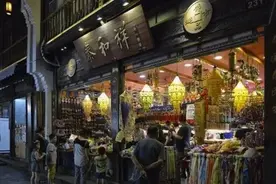 2020疫情后春游杭州：河坊街，雷峰塔，湘湖，宋城图片