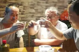 白酒好喝容易醉？行家教你正确喝法：怎么喝都喝不上头，赶紧学习图片