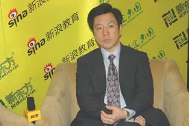 李开复在美国27年未入籍，还裁撤了美国业务，如今“力挺”TikTok图片