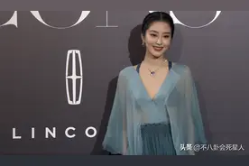 芭莎红毯糗事：金靖太矮狂踩裙子，杨颖冷得发抖，奚梦瑶鞋带散了图片