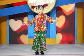 8岁童星当评委，点评成年选手引热议，经纪人：你们有她出名吗？图片