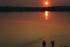 一名上海老知青对寒地黑土的情节图片