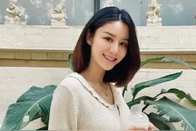 穿搭被嘲老土　张馨月大方回应：穿搭都是个人眼光和喜好图片
