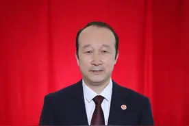 【首席专家】甘肃宝石花医院副院长、主任医师—刘晓明图片