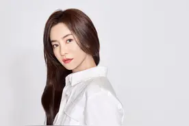 李晟，爱就像蓝天白云晴空万里，怎么样都是爱你的图片