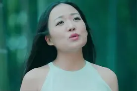一首《浮生若梦》听到，心静如水！视频封面