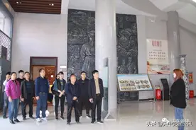 【主题党日】驻马店市投资评审中心赴板桥水库开展“铭记历史、不忘初心”主题党日活动图片