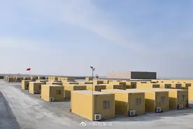 空军新型移动营房亮相演训场：空调水电一应俱全，还带防爆围墙图片
